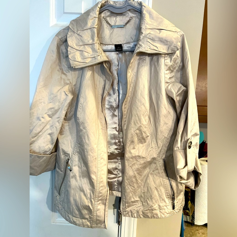 White House Black Market Cream Satin Jacket w/Roll up Tab Sleeves Size S - EUC